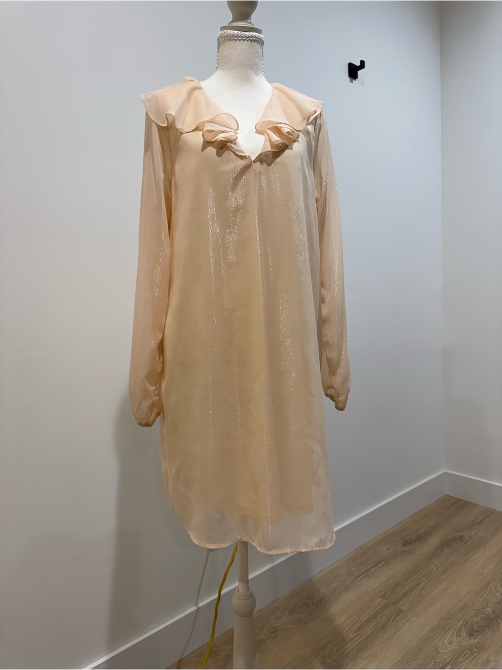 ANDREE BY UNIT cream puff sleeveSheer Ruffle Collar dress L party vacation new